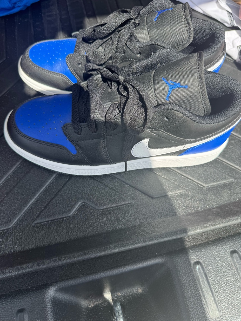 Jordan Low-Top Sneakers - Black & Blue with White Swoosh